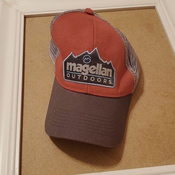 Magellan Outdoors cap - Picture 1 of 6